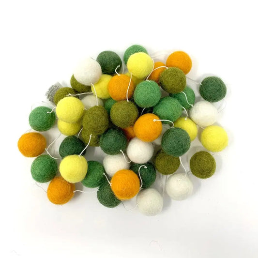 Felted Ball Garland Farmers Market - PABOOM