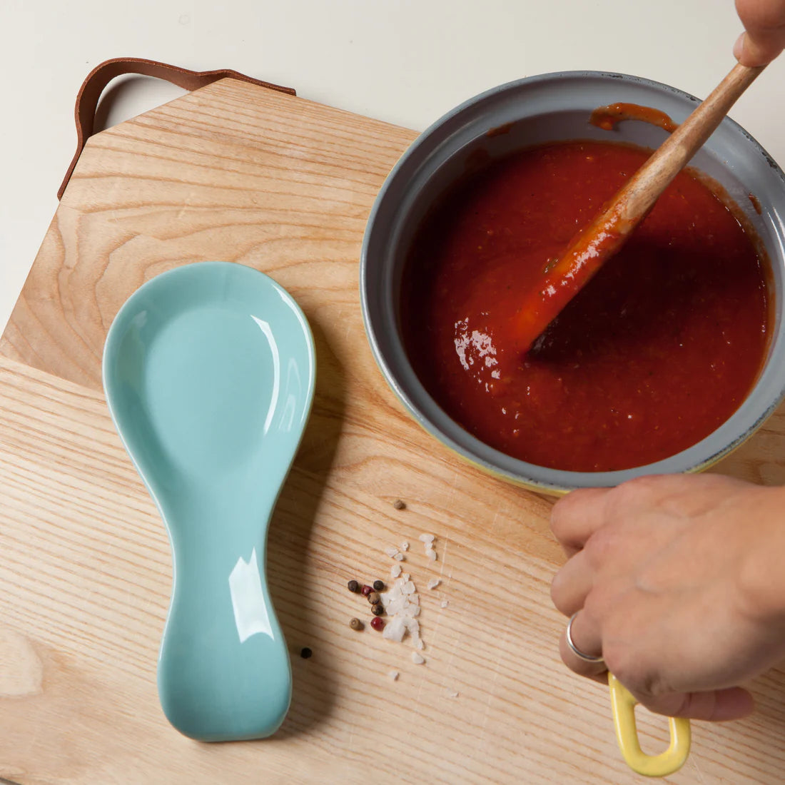 Eggshell Stoneware Spoon Rest