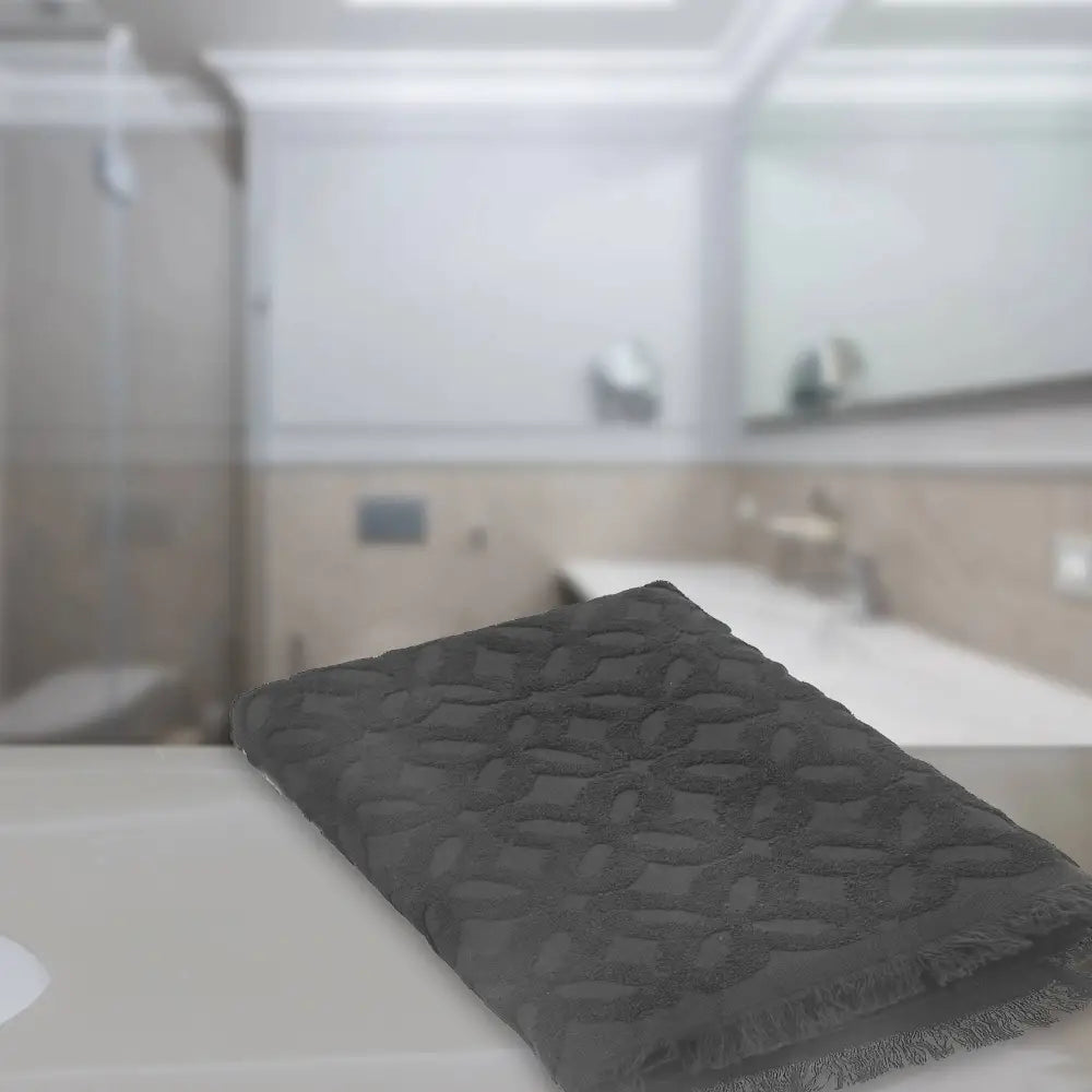 IH Casa Decor - Avery Bath Towel 27’’ X 50’’ Black