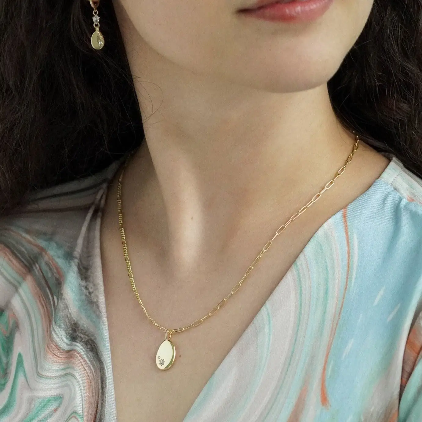 Minimalist Pebble Double Chain Necklace Gold