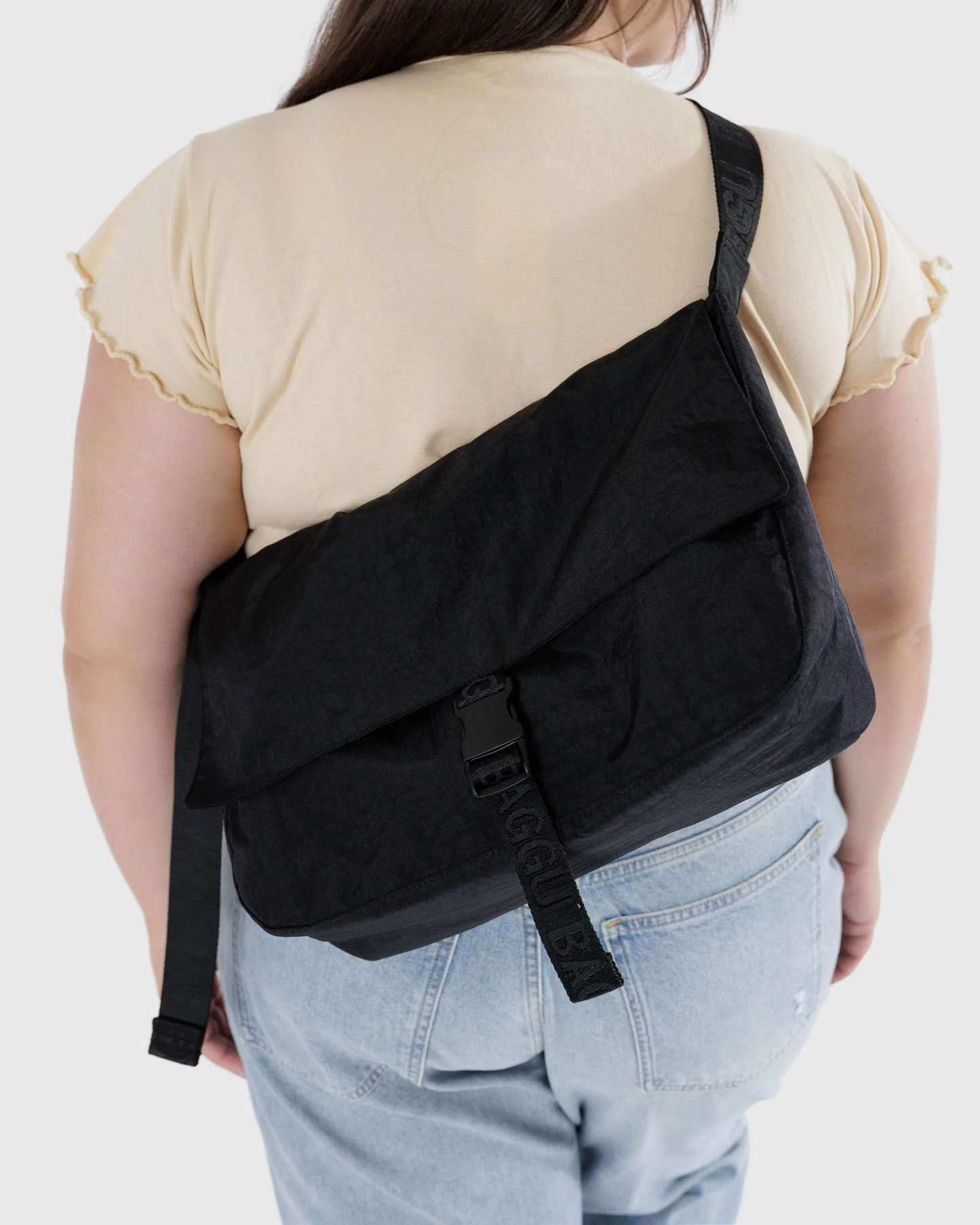 Nylon Messenger Bag Black