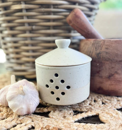 Garlic Keeper Maison