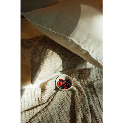 Sable Fringe Throw, Beige - PABOOM