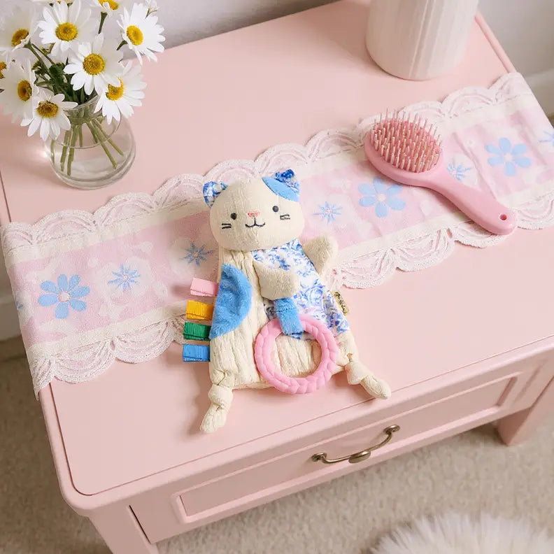 Itzy Ritzy Canada - Bitzy Crinkle™ Sensory Toy With Teether: Kitty