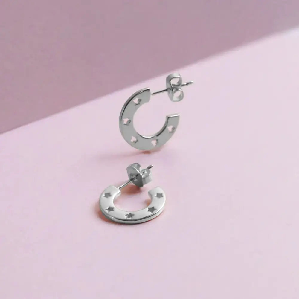 Cut Out Star Hoop Earrings - Gold