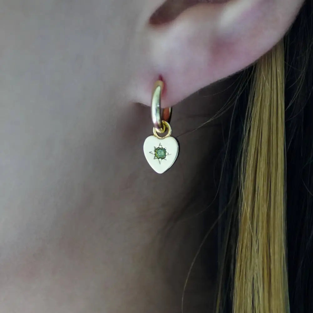 Junk Jewels Ltd - Peridot Heart Charm Earrings Gold