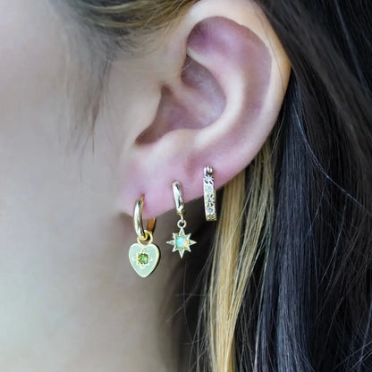 Junk Jewels Ltd - Peridot Heart Charm Earrings Gold
