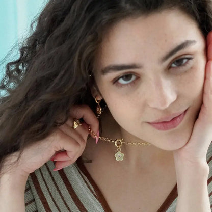 Junk Jewels Ltd - Retro Multi-Charm Chunky Chain Necklace Gold
