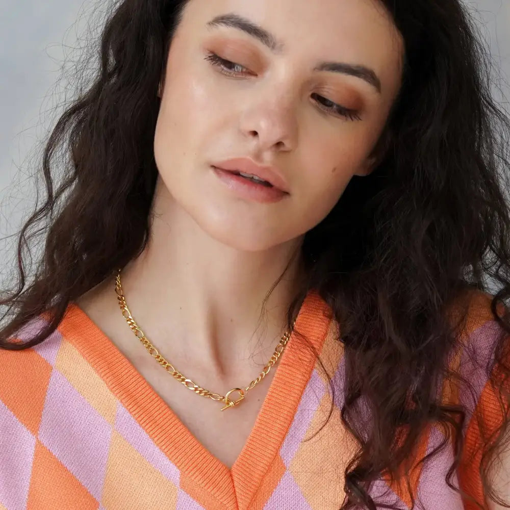 T-Bar Figaro Chain Necklace Gold - PABOOM