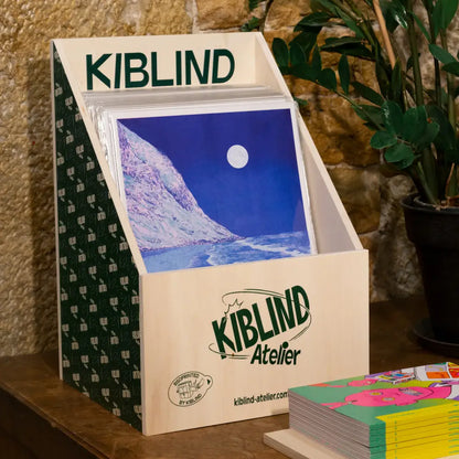 KIBLIND Atelier - wooden display case artwork