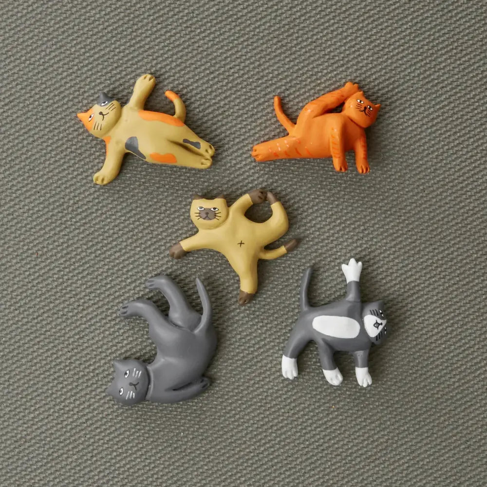 Kikkerland - Cat Yoga Magnets