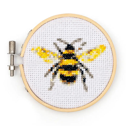 Mini Embroidery Kit Bee - PABOOM