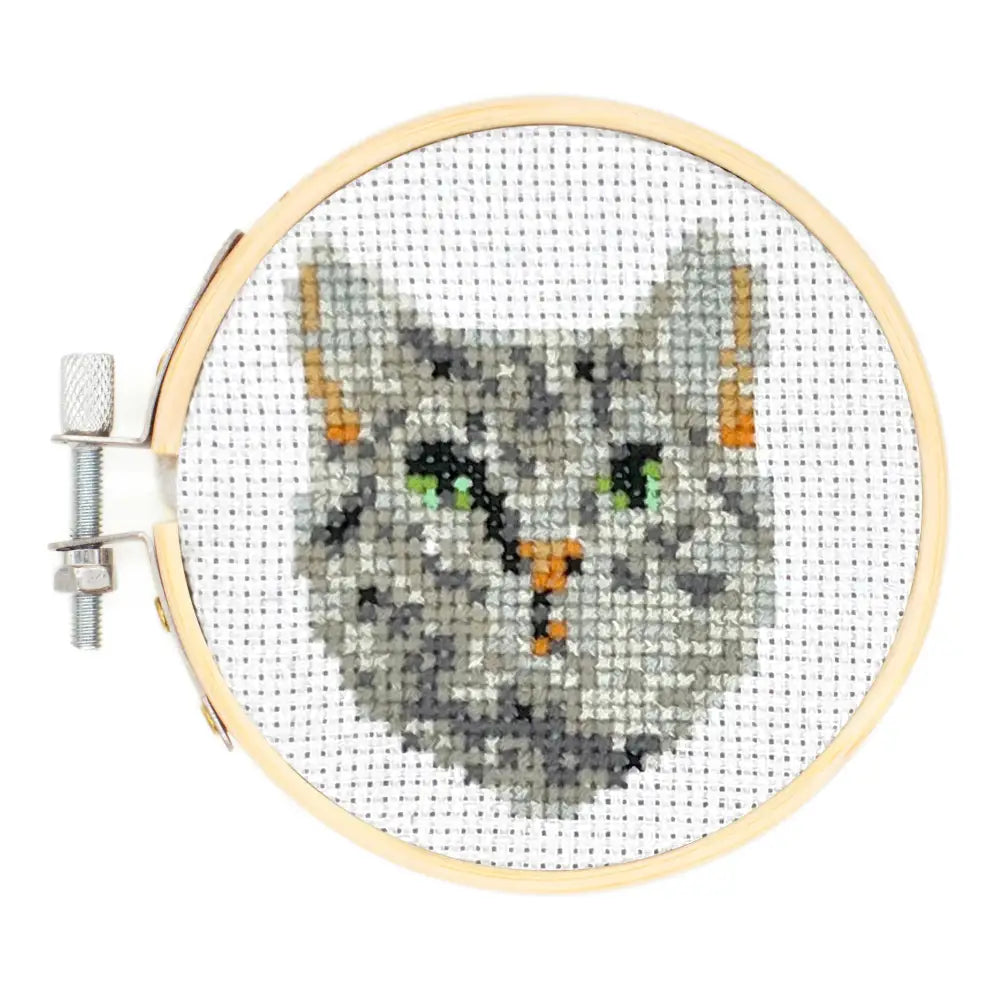 Mini Embroidery Kit Cat - PABOOM