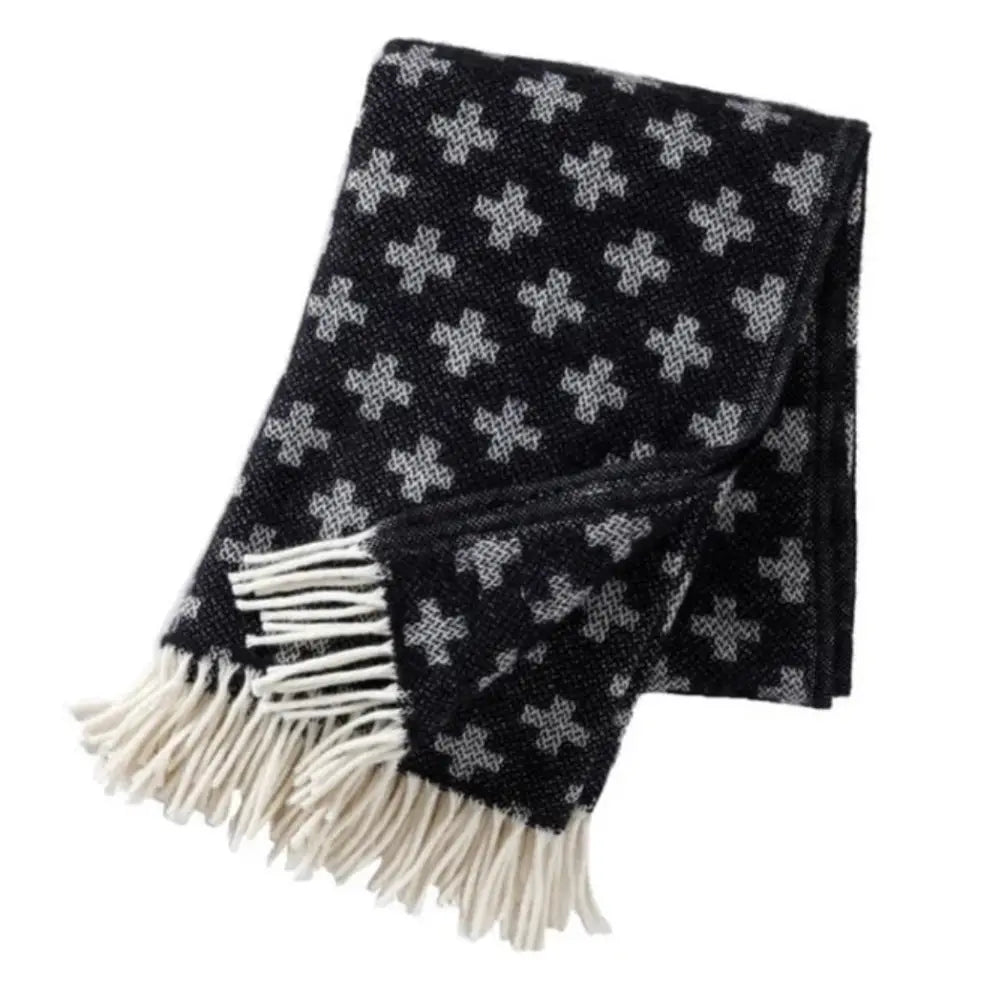 Plus Throw Black - PABOOM