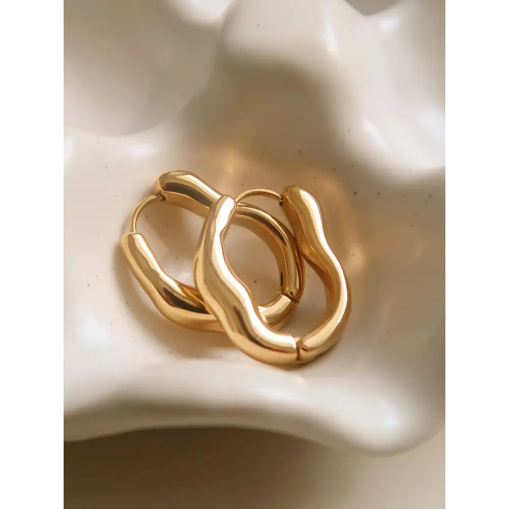Maiq Accessories - Darcy Oval Hoop Earring Yellow Gold