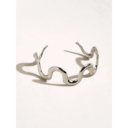 Félix 18K Gold Non-Tarnish Wavy Bold Statement Bracelet - Silver