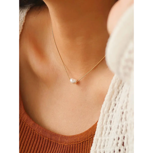 Maiq Accessories - Kinney Natural Pearl Necklace Yellow Gold