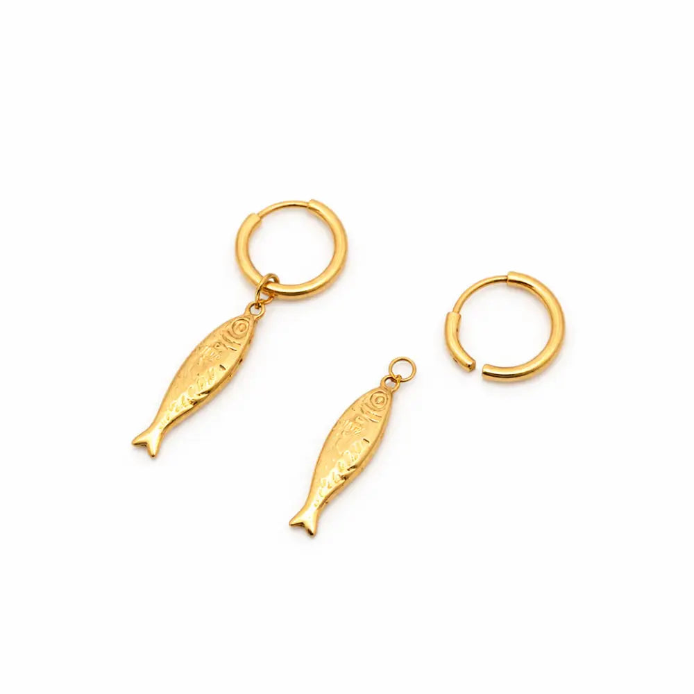 Mio Queena - Fish Charm Huggie Earrings