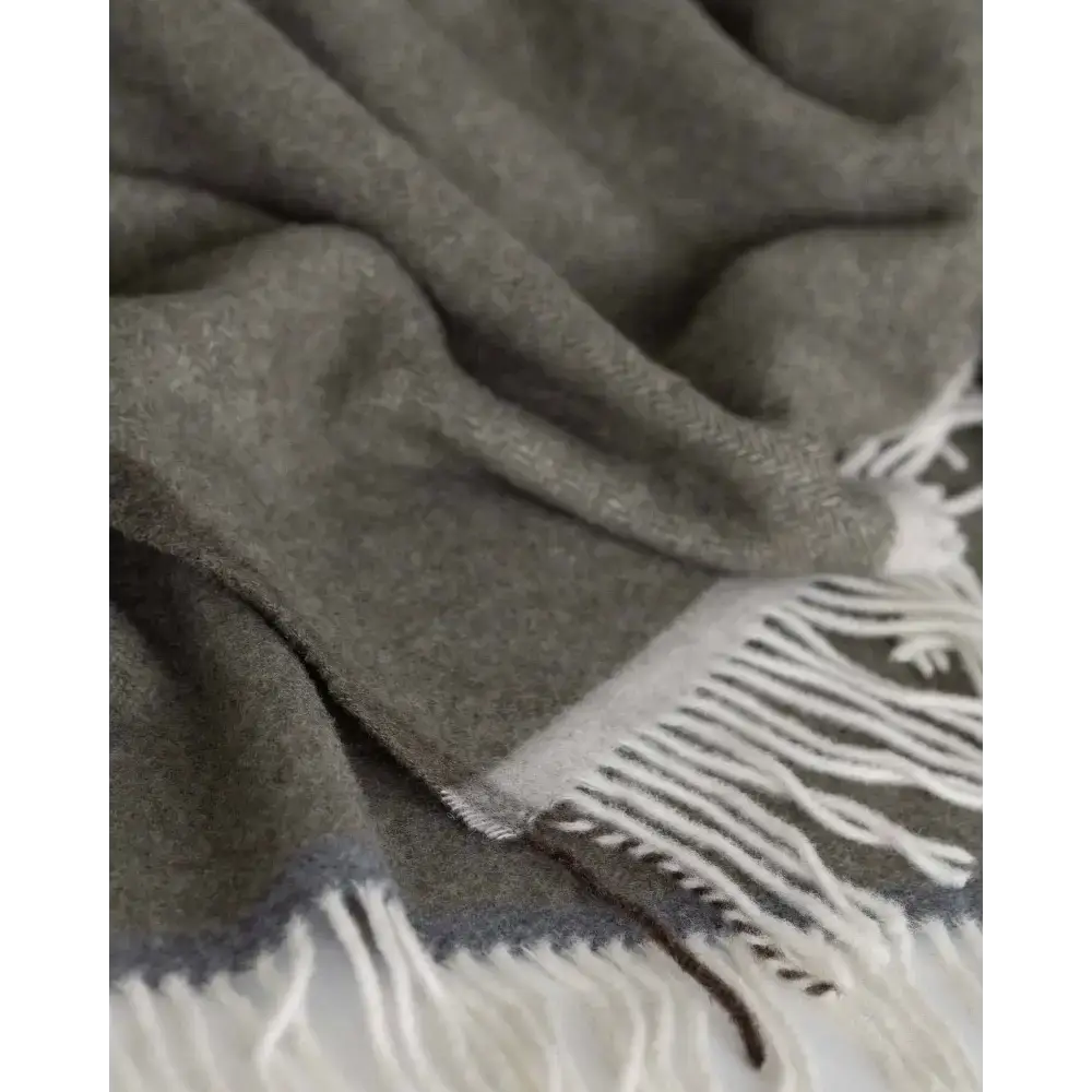 MoST - Merino/cashmere Throw Blanket MILANO Verde Orlo