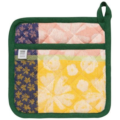 Square jacquard potholder with a green quilted patchwork of florals and a fabric hanging loop – PABOOM