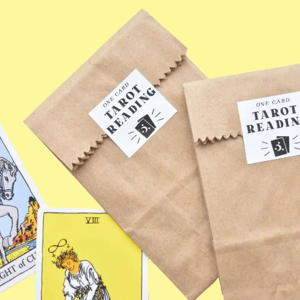 Riley Grae - One Card Tarot Reading