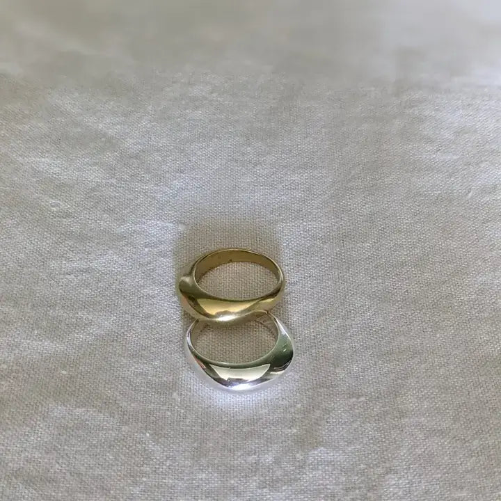 Roake - Della Dome Ring Brass / S/M