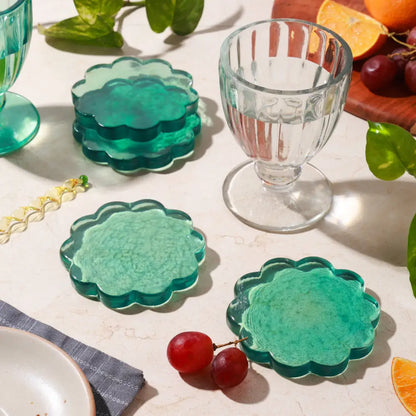 Daisy-scallop coasters, blue, glass, set of 4 -PABOOM