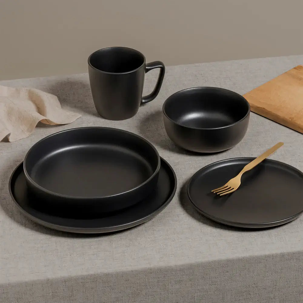 Safdie - Lisbon Stoneware Dinner Plate