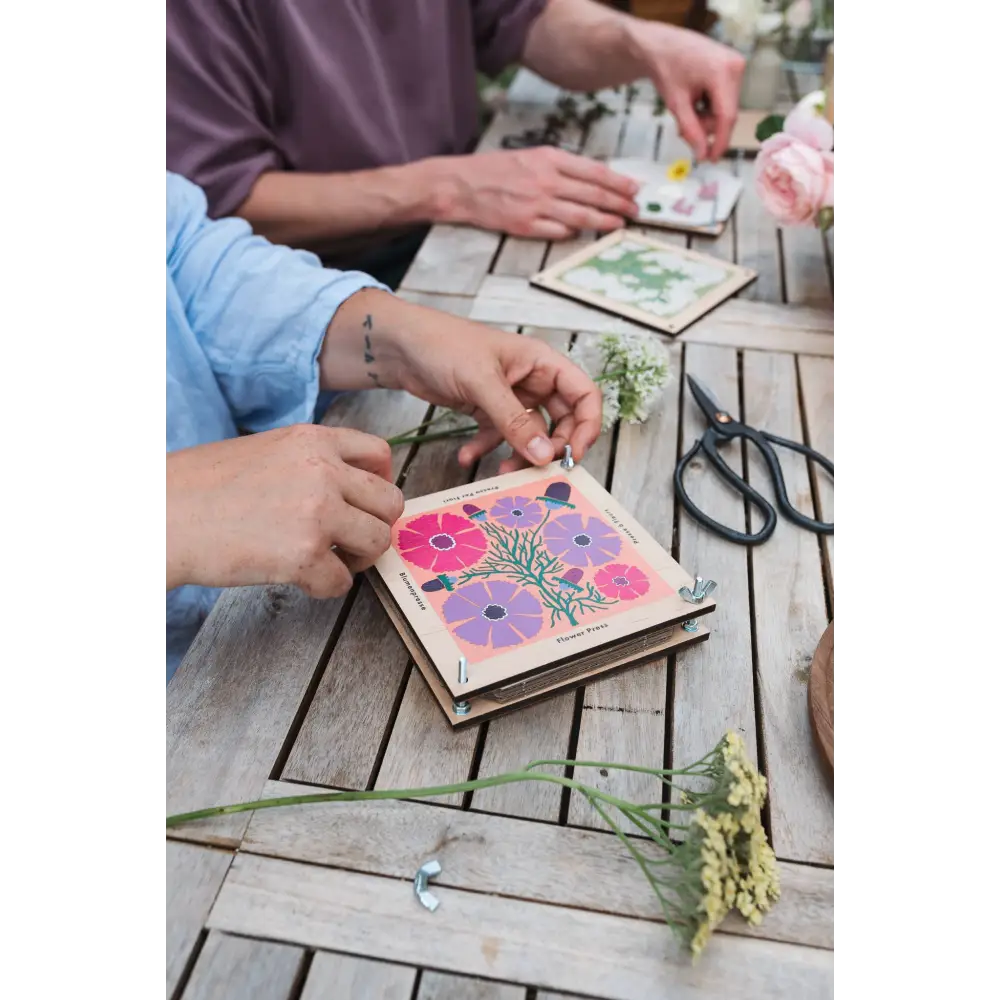 Studio Wald - UK Made - Cosmos Flower Press