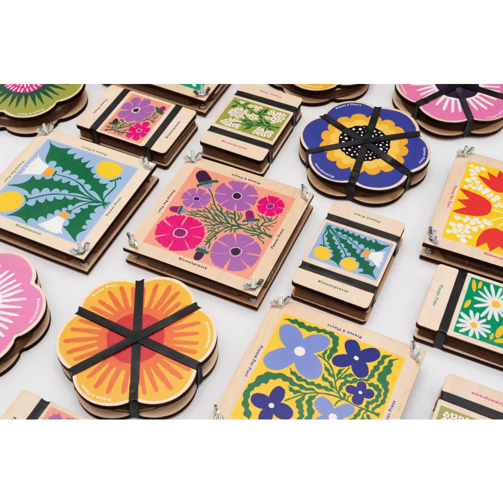 Studio Wald - UK Made - Cosmos Flower Press