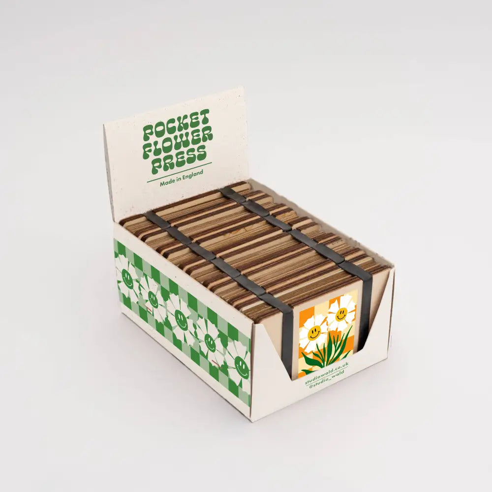 Studio Wald - UK Made - Happy Flower Pocket Press