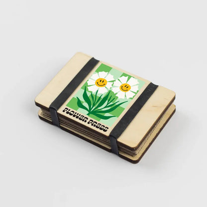 Studio Wald - UK Made - Happy Flower Pocket Press