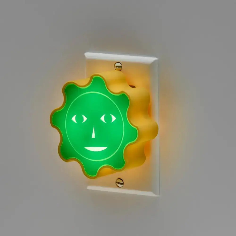 The Tate Group - Everybody Nightlite Yellow/Green