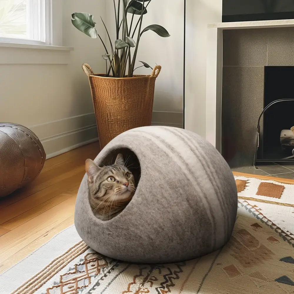Torre & Tagus - Felted Wool Cat Cave Brown