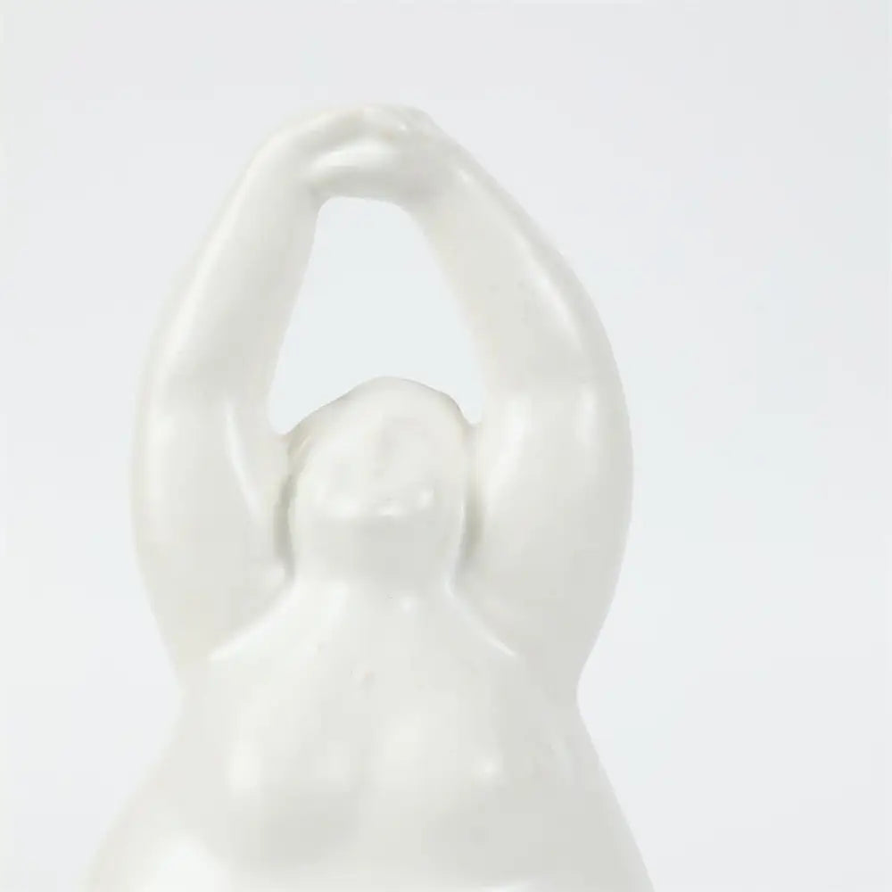 Matte White Feminine Figurine - PABOOM