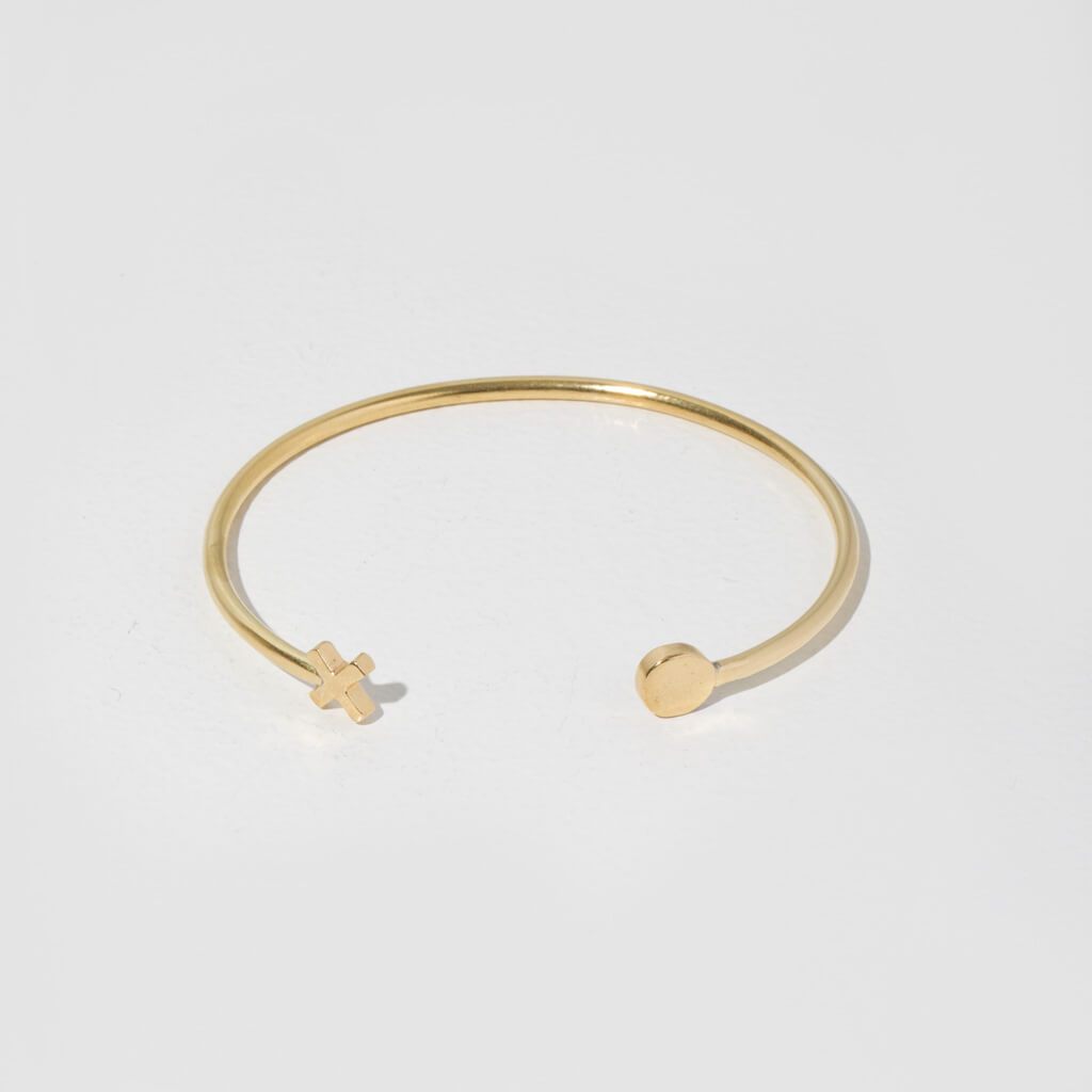 Strand Bracelet XO Brass